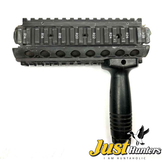 AR Tactical Knight’s Armament Forward Grip Vertical Grips
